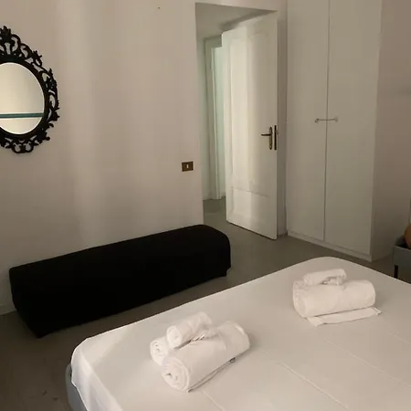 Mc - Piazza Mancini Roma